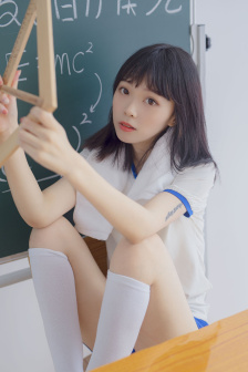 多男用舌头伺候一女